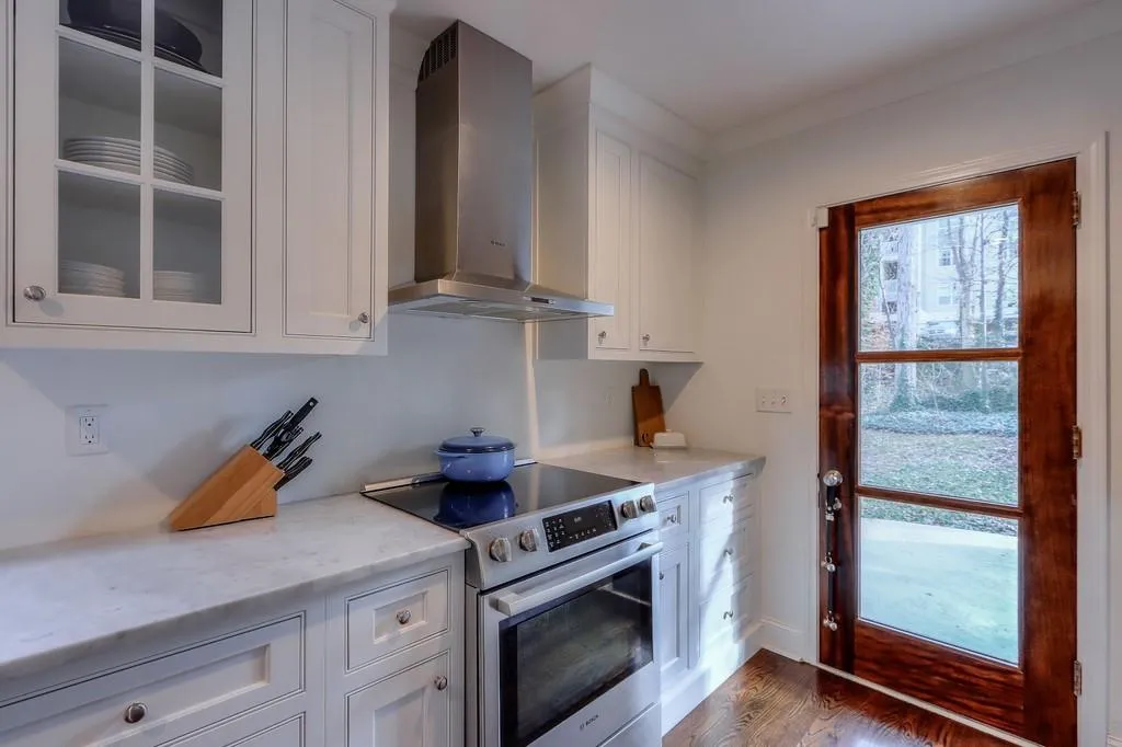 5555 Sherrell Drive Ne, Atlanta, Georgia 30342, 2 Bedrooms Bedrooms, ,2 BathroomsBathrooms,Residential,Sold,5555 Sherrell Drive Ne,6820396