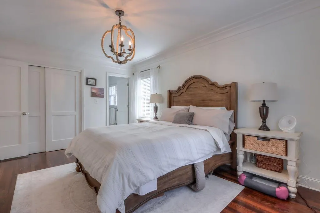 5555 Sherrell Drive Ne, Atlanta, Georgia 30342, 2 Bedrooms Bedrooms, ,2 BathroomsBathrooms,Residential,Sold,5555 Sherrell Drive Ne,6820396