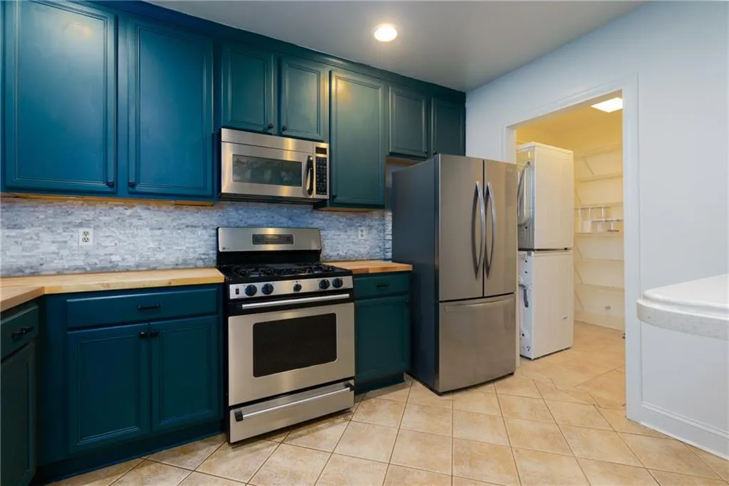 111 Mount Vernon Circle, Atlanta, Georgia 30338, 2 Bedrooms Bedrooms, ,2 BathroomsBathrooms,Residential,Sold,111 Mount Vernon Circle,7489508