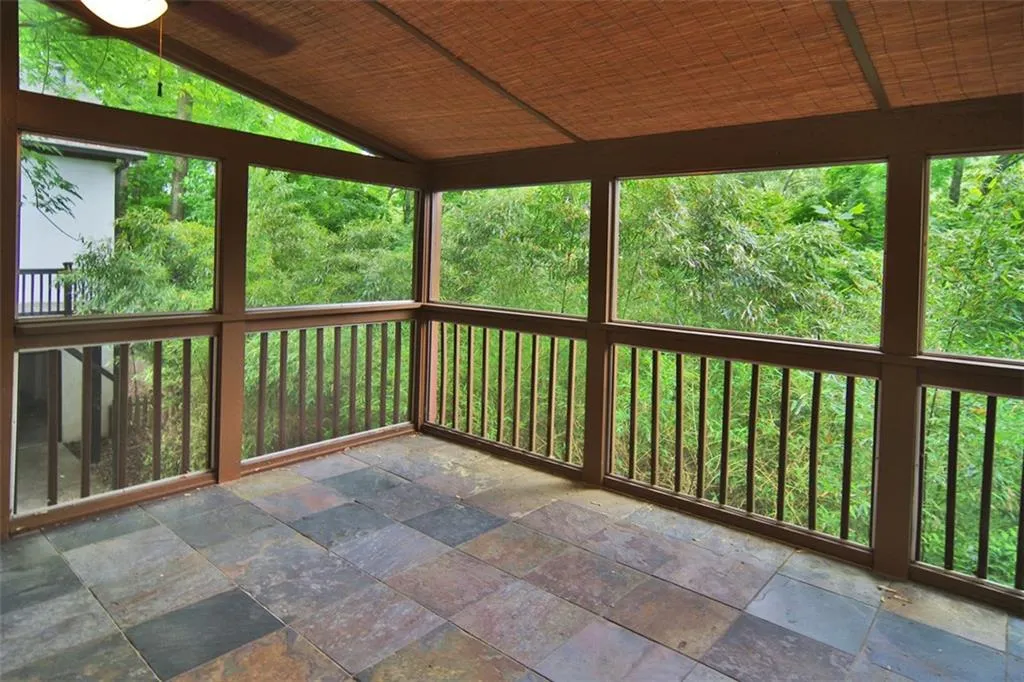 34 Greenland Trace, Sandy Springs, Georgia 30342, 4 Bedrooms Bedrooms, ,4 BathroomsBathrooms,Residential,Sold,34 Greenland Trace,5685502