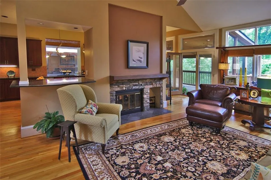 34 Greenland Trace, Sandy Springs, Georgia 30342, 4 Bedrooms Bedrooms, ,4 BathroomsBathrooms,Residential,Sold,34 Greenland Trace,5685502