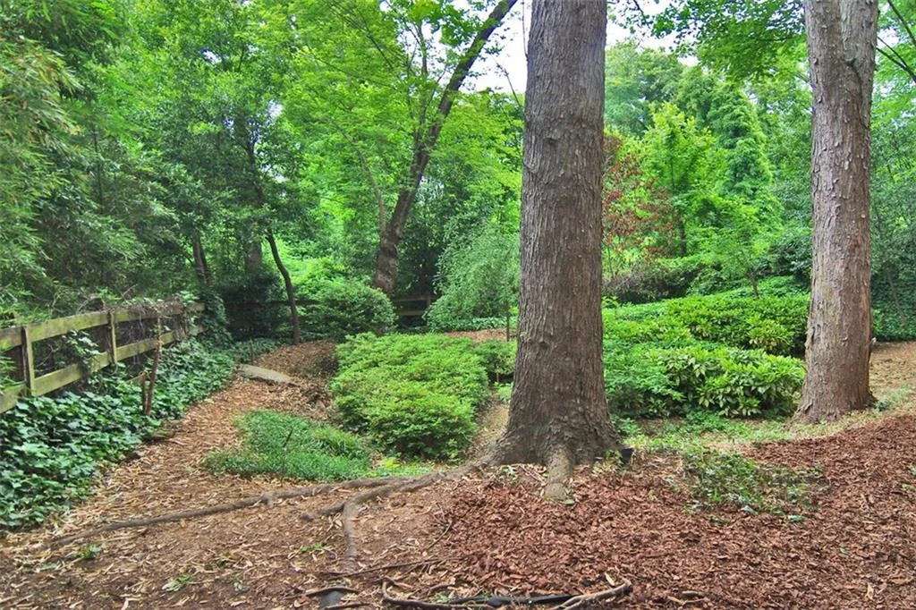 34 Greenland Trace, Sandy Springs, Georgia 30342, 4 Bedrooms Bedrooms, ,4 BathroomsBathrooms,Residential,Sold,34 Greenland Trace,5685502