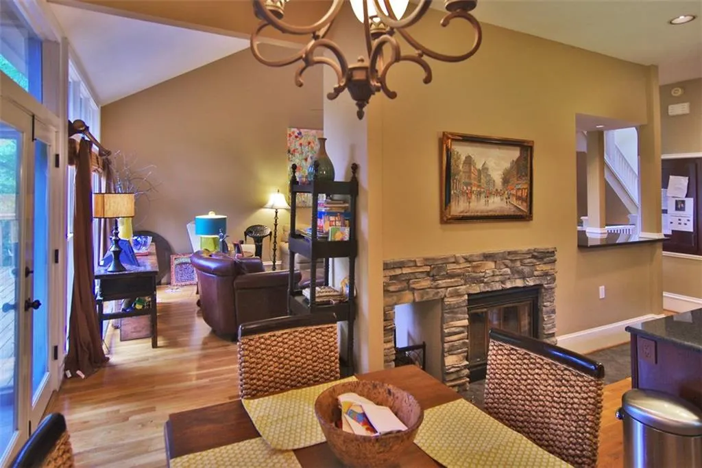 34 Greenland Trace, Sandy Springs, Georgia 30342, 4 Bedrooms Bedrooms, ,4 BathroomsBathrooms,Residential,Sold,34 Greenland Trace,5685502