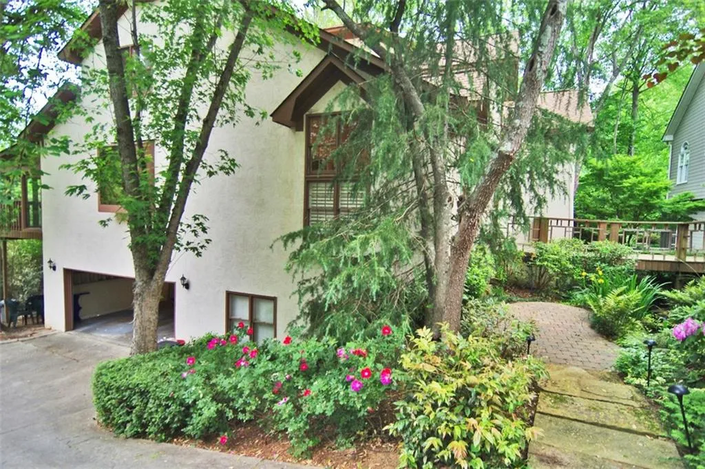 34 Greenland Trace, Sandy Springs, Georgia 30342, 4 Bedrooms Bedrooms, ,4 BathroomsBathrooms,Residential,Sold,34 Greenland Trace,5685502