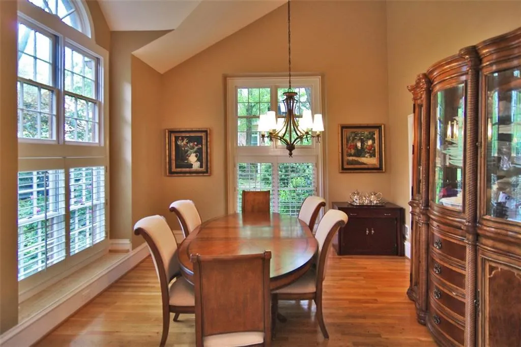 34 Greenland Trace, Sandy Springs, Georgia 30342, 4 Bedrooms Bedrooms, ,4 BathroomsBathrooms,Residential,Sold,34 Greenland Trace,5685502