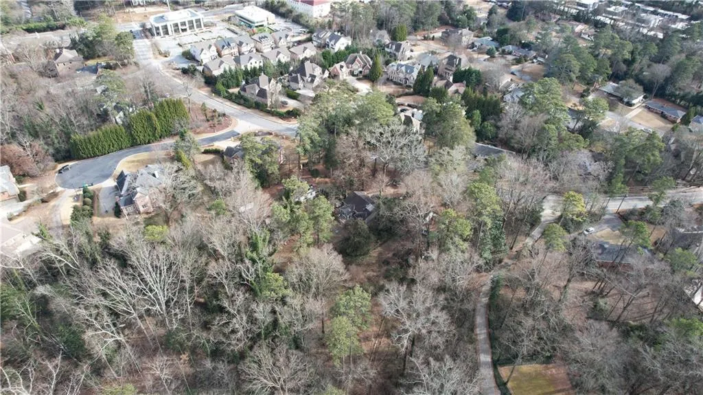 100 Mount Paran Road Ne, Sandy Springs, Georgia 30342, 3 Bedrooms Bedrooms, ,2 BathroomsBathrooms,Residential,Sold,100 Mount Paran Road Ne,7174178
