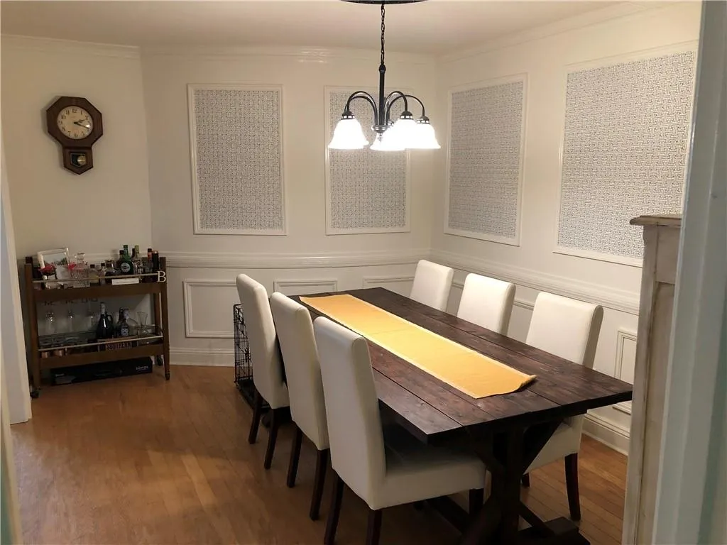 5400 Roswell Road Unit D4, Atlanta, Georgia 30342, 3 Bedrooms Bedrooms, ,2 BathroomsBathrooms,Residential,Sold,5400 Roswell Road Unit D4,6733697