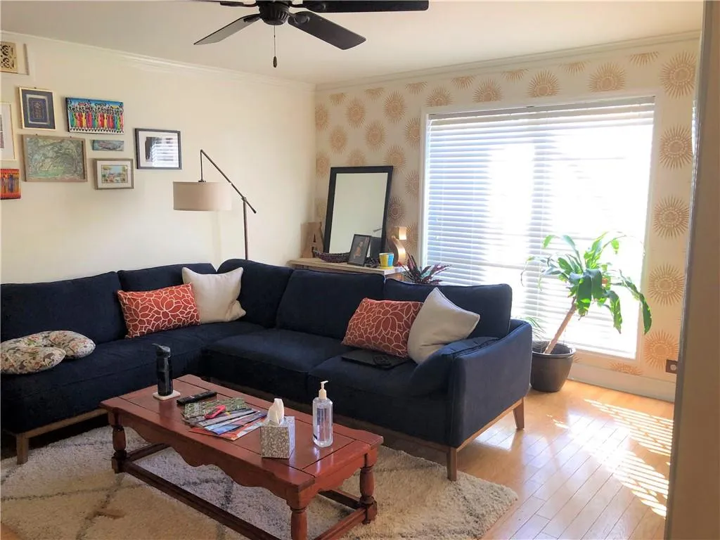 5400 Roswell Road Unit D4, Atlanta, Georgia 30342, 3 Bedrooms Bedrooms, ,2 BathroomsBathrooms,Residential,Sold,5400 Roswell Road Unit D4,6733697