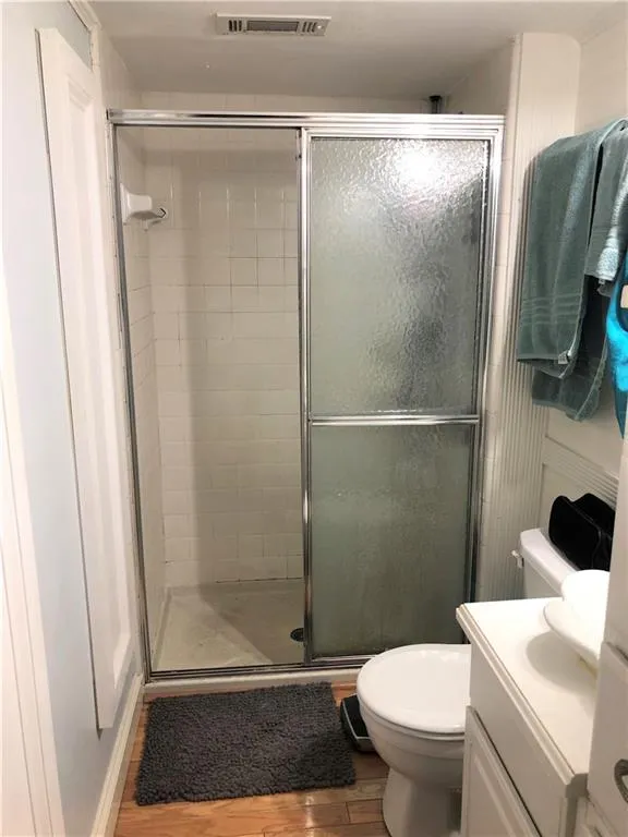 5400 Roswell Road Unit D4, Atlanta, Georgia 30342, 3 Bedrooms Bedrooms, ,2 BathroomsBathrooms,Residential,Sold,5400 Roswell Road Unit D4,6733697