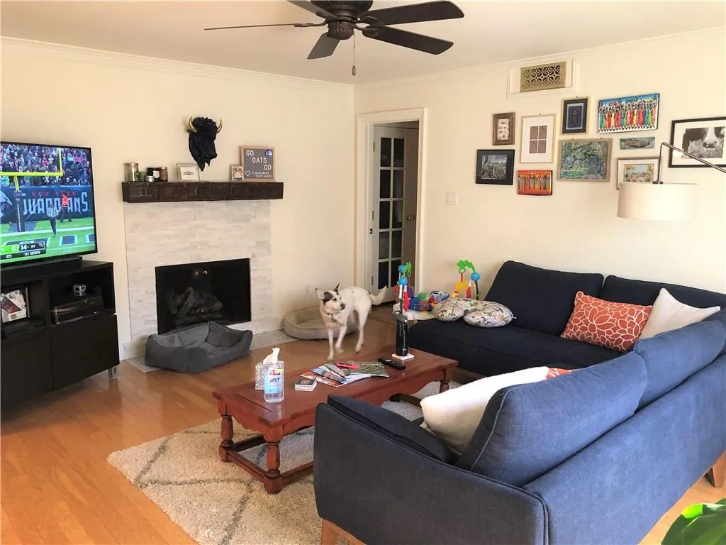 5400 Roswell Road Unit D4, Atlanta, Georgia 30342, 3 Bedrooms Bedrooms, ,2 BathroomsBathrooms,Residential,Sold,5400 Roswell Road Unit D4,6733697