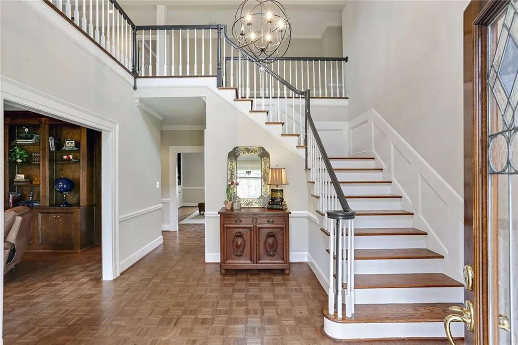 565 River Chase Point, Sandy Springs, Georgia 30328, 7 Bedrooms Bedrooms, ,7 BathroomsBathrooms,Residential,Sold,565 River Chase Point,5764841