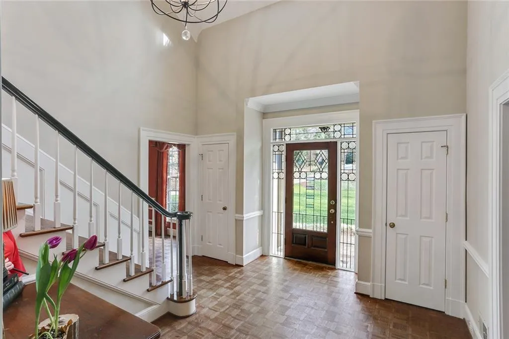 565 River Chase Point, Sandy Springs, Georgia 30328, 7 Bedrooms Bedrooms, ,7 BathroomsBathrooms,Residential,Sold,565 River Chase Point,5764841