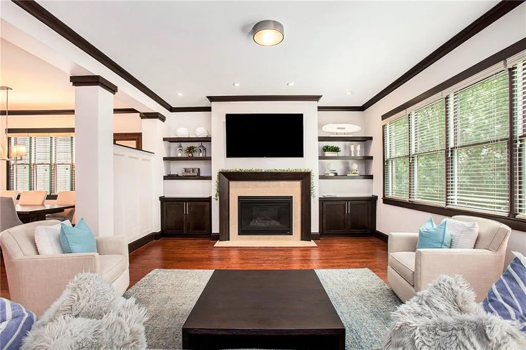 613 Esfun Trace, Atlanta, Georgia 30328, 4 Bedrooms Bedrooms, ,4 BathroomsBathrooms,Residential,Sold,613 Esfun Trace,7400149