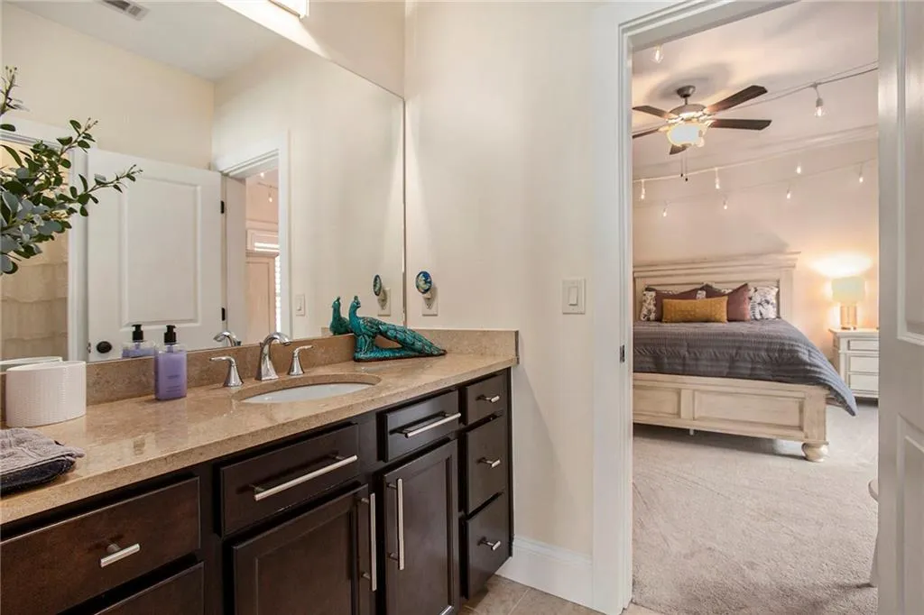 613 Esfun Trace, Atlanta, Georgia 30328, 4 Bedrooms Bedrooms, ,4 BathroomsBathrooms,Residential,Sold,613 Esfun Trace,7400149