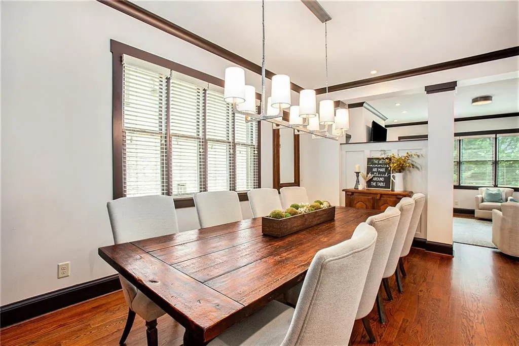 613 Esfun Trace, Atlanta, Georgia 30328, 4 Bedrooms Bedrooms, ,4 BathroomsBathrooms,Residential,Sold,613 Esfun Trace,7400149