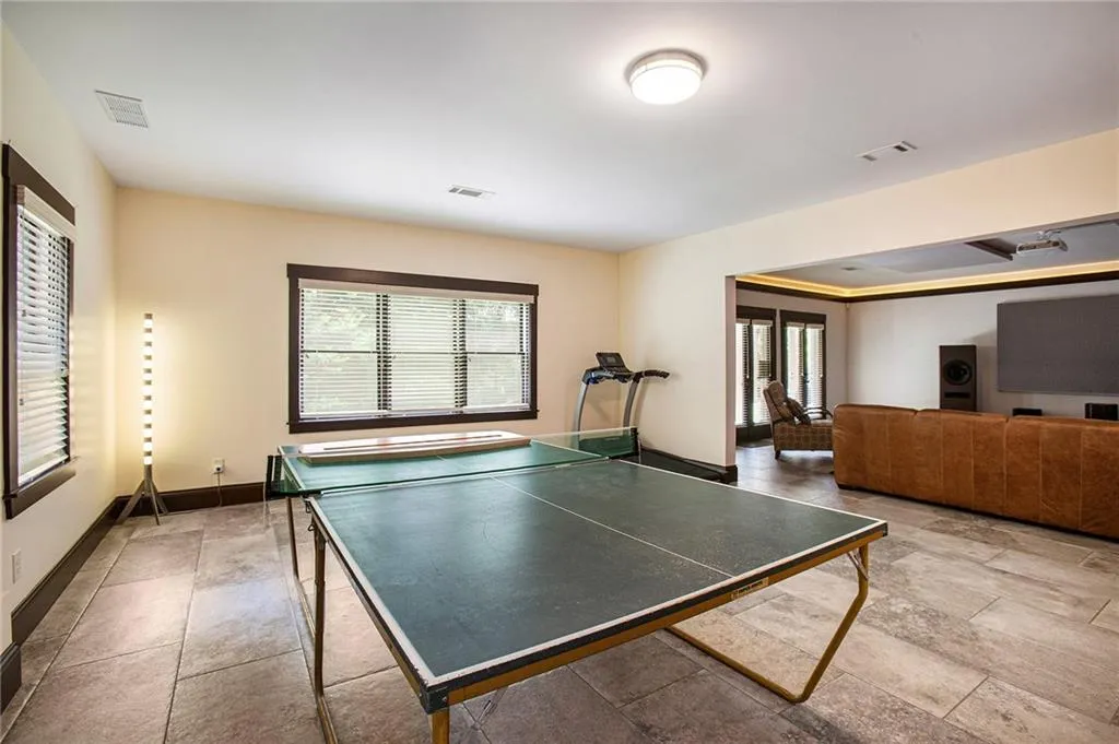 613 Esfun Trace, Atlanta, Georgia 30328, 4 Bedrooms Bedrooms, ,4 BathroomsBathrooms,Residential,Sold,613 Esfun Trace,7400149