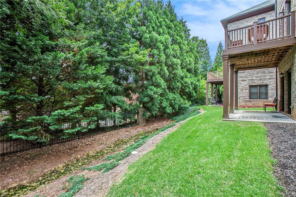 613 Esfun Trace, Atlanta, Georgia 30328, 4 Bedrooms Bedrooms, ,4 BathroomsBathrooms,Residential,Sold,613 Esfun Trace,7400149