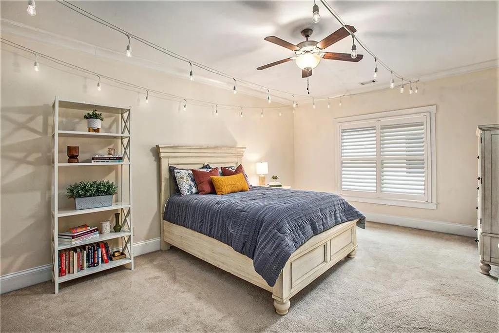 613 Esfun Trace, Atlanta, Georgia 30328, 4 Bedrooms Bedrooms, ,4 BathroomsBathrooms,Residential,Sold,613 Esfun Trace,7400149