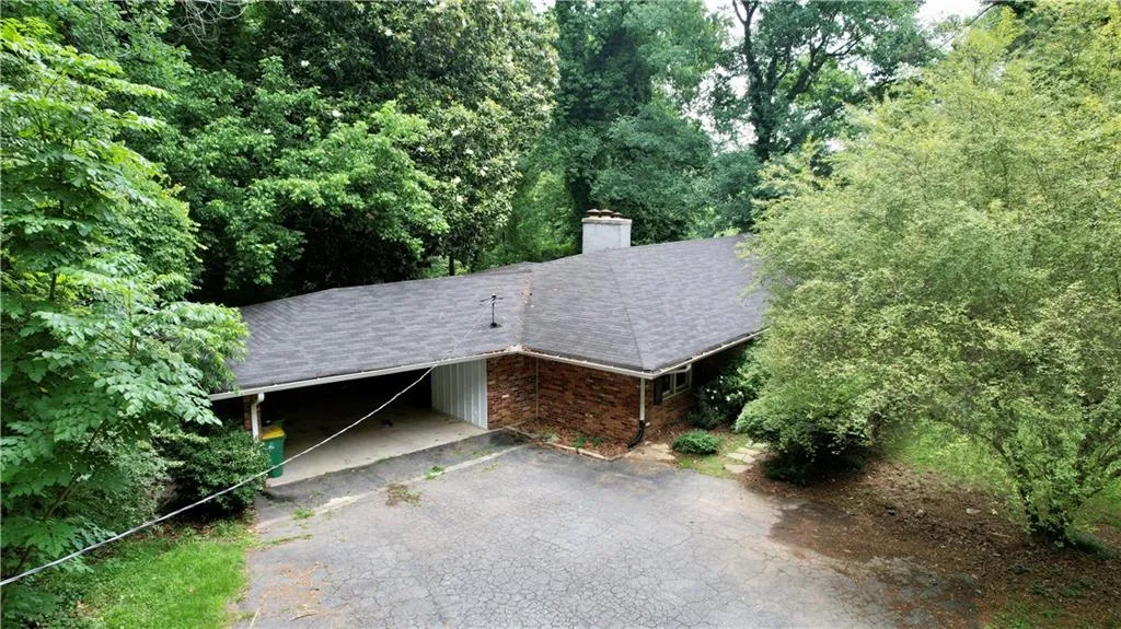 5325 Peachtree Dunwoody Road, Sandy Springs, Georgia 30342, 4 Bedrooms Bedrooms, ,3 BathroomsBathrooms,Residential,Sold,5325 Peachtree Dunwoody Road,6898928