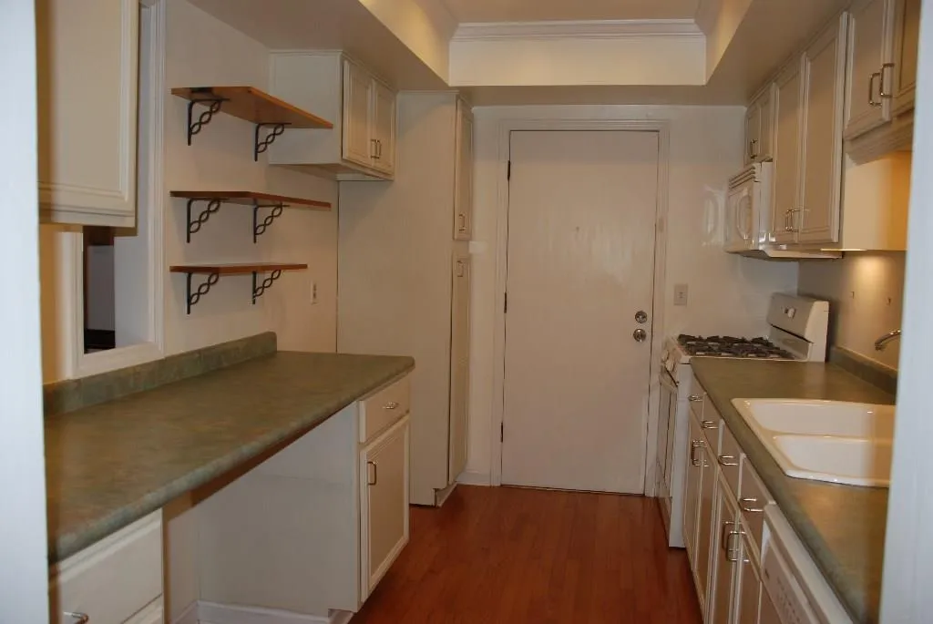 6851 Roswell Road Unit K16, Atlanta, Georgia 30328, 3 Bedrooms Bedrooms, ,2 BathroomsBathrooms,Residential,Sold,6851 Roswell Road Unit K16,5584150