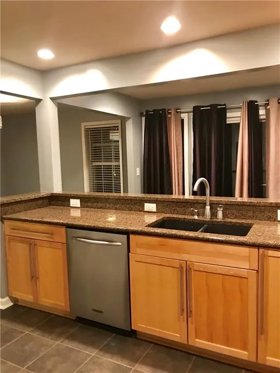 7750 Roswell Road Unit 6a, Atlanta, Georgia 30350, 3 Bedrooms Bedrooms, ,2 BathroomsBathrooms,Residential,Sold,7750 Roswell Road Unit 6a,6100622