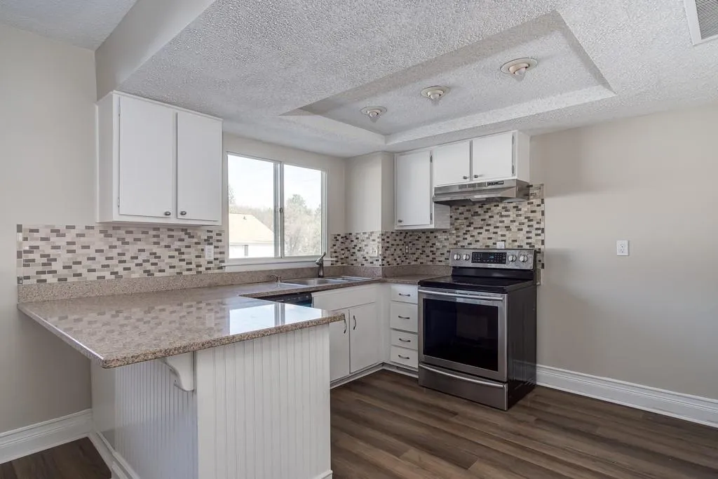 7354 Cardigan Circle, Sandy Springs, Georgia 30328, 3 Bedrooms Bedrooms, ,3 BathroomsBathrooms,Residential,Sold,7354 Cardigan Circle,6685064