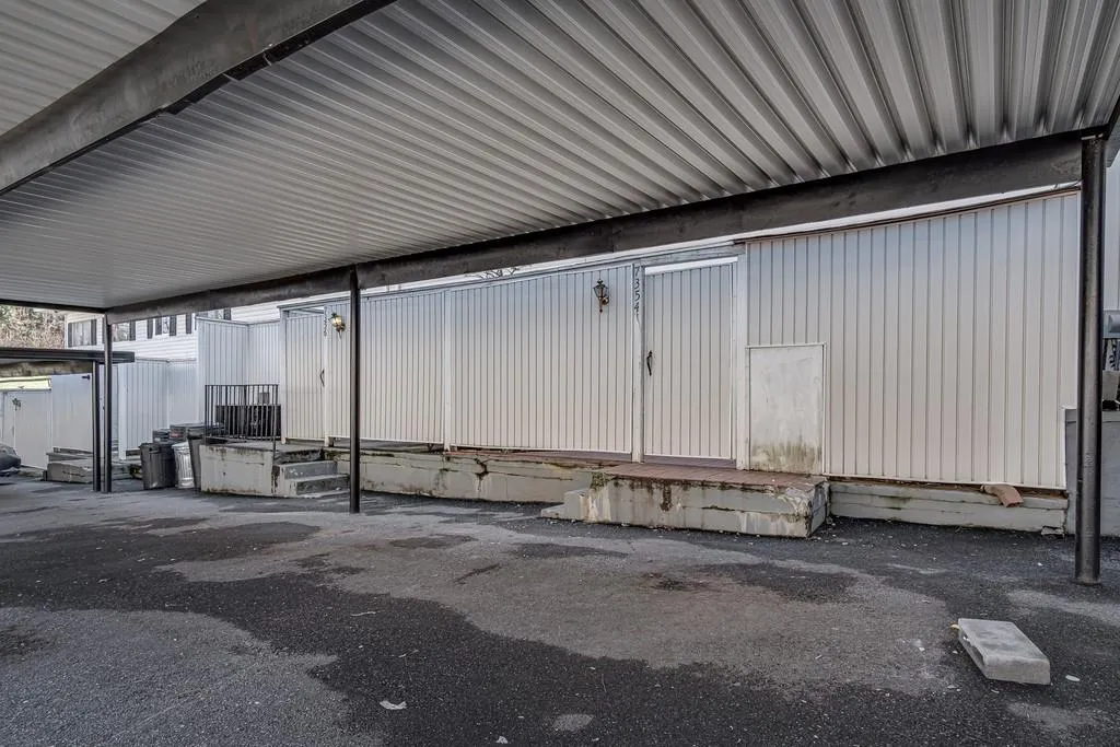 7354 Cardigan Circle, Sandy Springs, Georgia 30328, 3 Bedrooms Bedrooms, ,3 BathroomsBathrooms,Residential,Sold,7354 Cardigan Circle,6685064