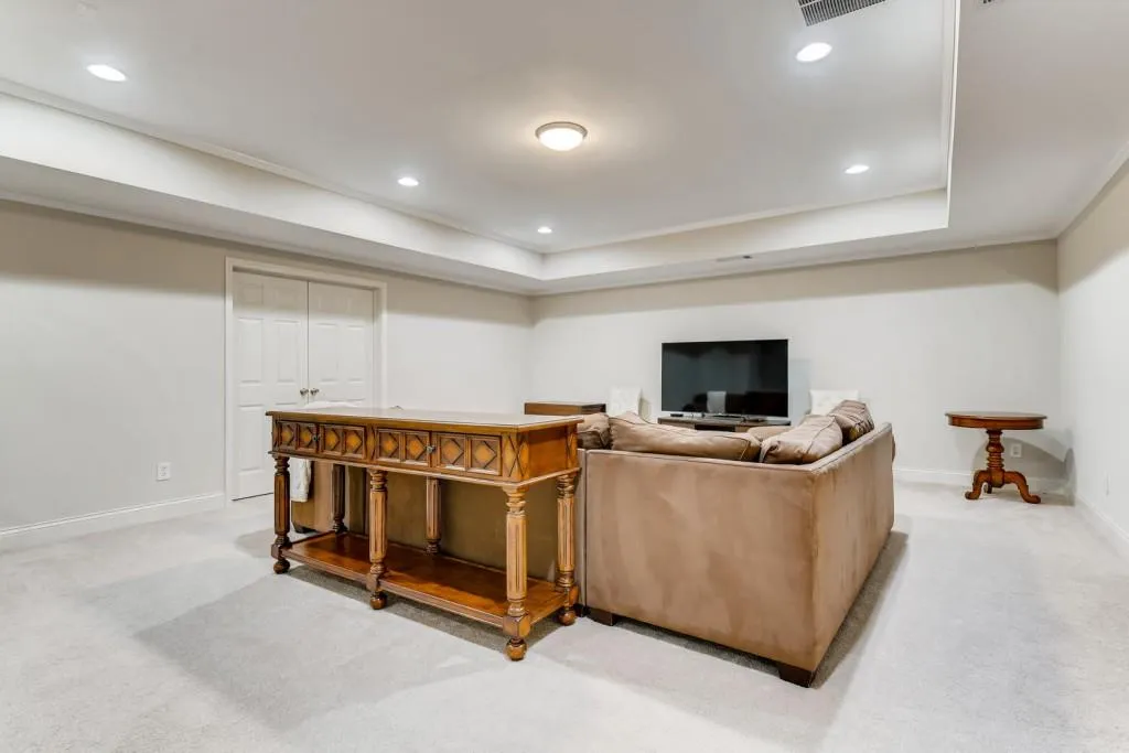 330 Wynland Trace, Sandy Springs, Georgia 30350, 5 Bedrooms Bedrooms, ,6 BathroomsBathrooms,Residential,Sold,330 Wynland Trace,6733719