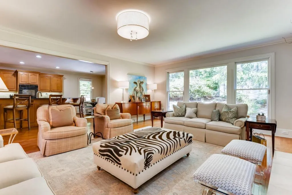 330 Wynland Trace, Sandy Springs, Georgia 30350, 5 Bedrooms Bedrooms, ,6 BathroomsBathrooms,Residential,Sold,330 Wynland Trace,6733719