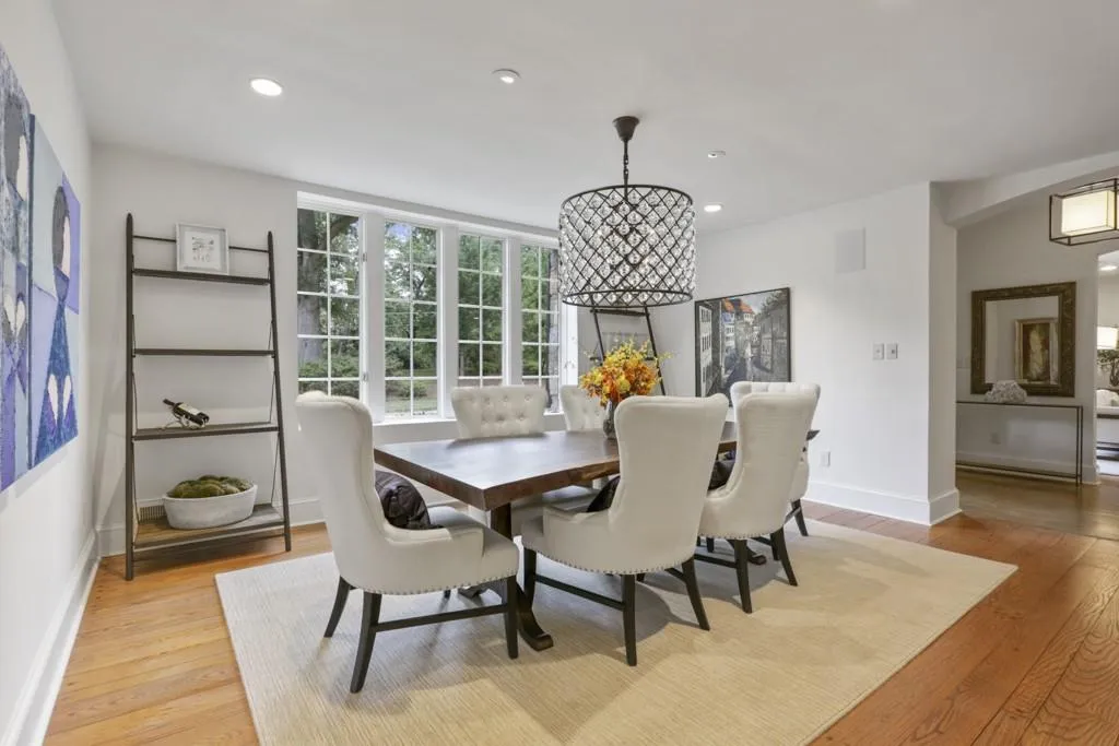 5200 Long Island Drive, Atlanta, Georgia 30327, 5 Bedrooms Bedrooms, ,4 BathroomsBathrooms,Residential,Sold,5200 Long Island Drive,6630205