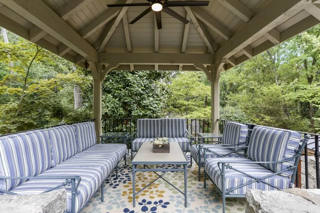 5200 Long Island Drive, Atlanta, Georgia 30327, 5 Bedrooms Bedrooms, ,4 BathroomsBathrooms,Residential,Sold,5200 Long Island Drive,6630205