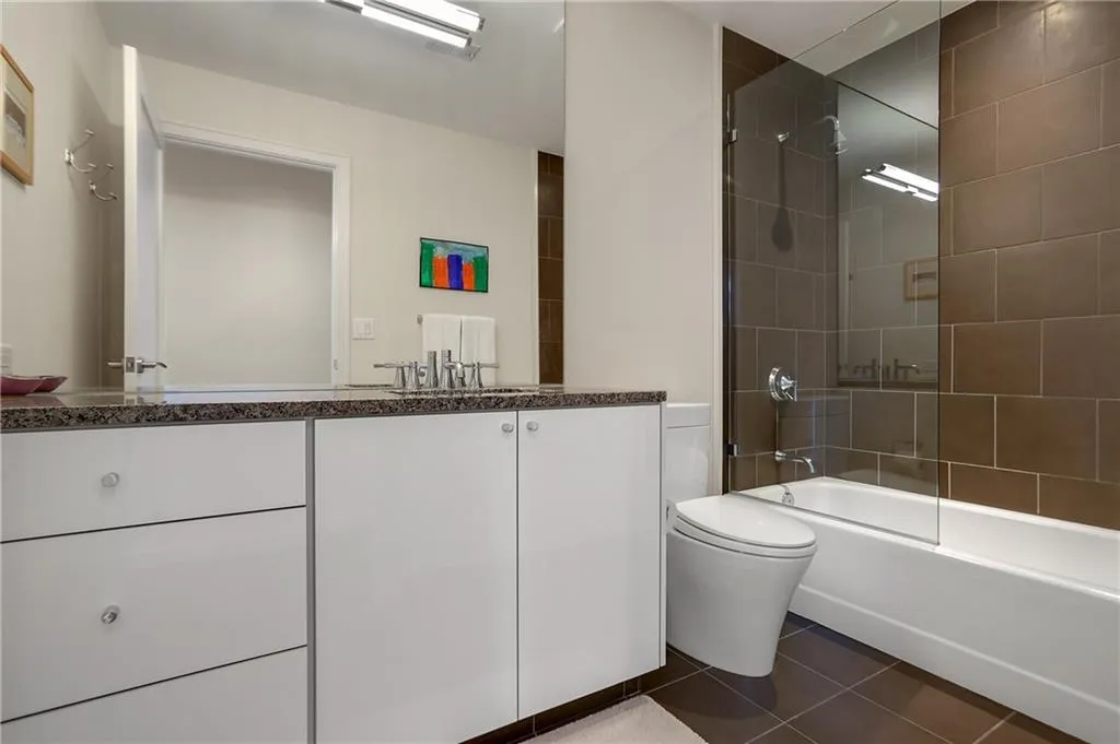 3325 Piedmont Road Ne Unit 2501, Atlanta, Georgia 30305, 3 Bedrooms Bedrooms, ,2 BathroomsBathrooms,Residential,For Sale,3325 Piedmont Road Ne Unit 2501,7605855