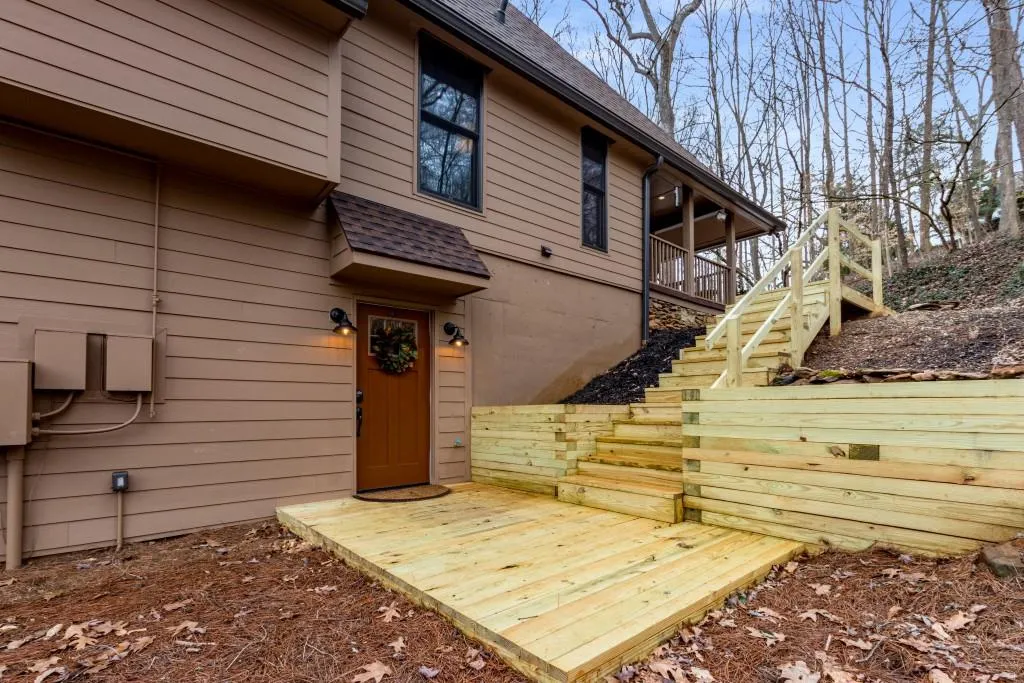 8271 Ison Road, Sandy Springs, Georgia 30350, 3 Bedrooms Bedrooms, ,3 BathroomsBathrooms,Residential,Sold,8271 Ison Road,7179688