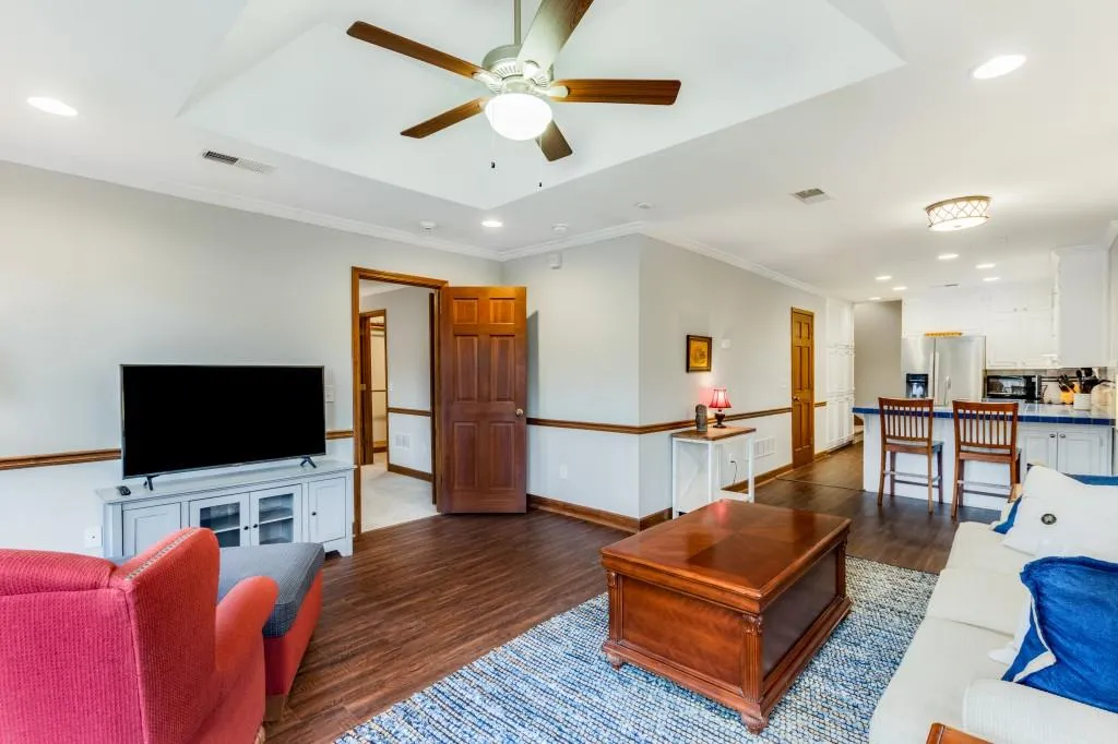 8271 Ison Road, Sandy Springs, Georgia 30350, 3 Bedrooms Bedrooms, ,3 BathroomsBathrooms,Residential,Sold,8271 Ison Road,7179688