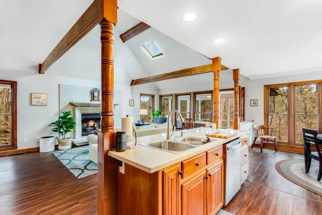 8271 Ison Road, Sandy Springs, Georgia 30350, 3 Bedrooms Bedrooms, ,3 BathroomsBathrooms,Residential,Sold,8271 Ison Road,7179688