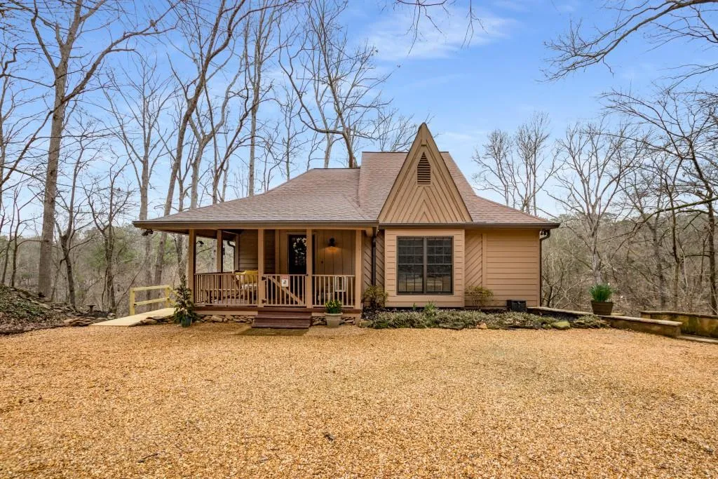 8271 Ison Road, Sandy Springs, Georgia 30350, 3 Bedrooms Bedrooms, ,3 BathroomsBathrooms,Residential,Sold,8271 Ison Road,7179688