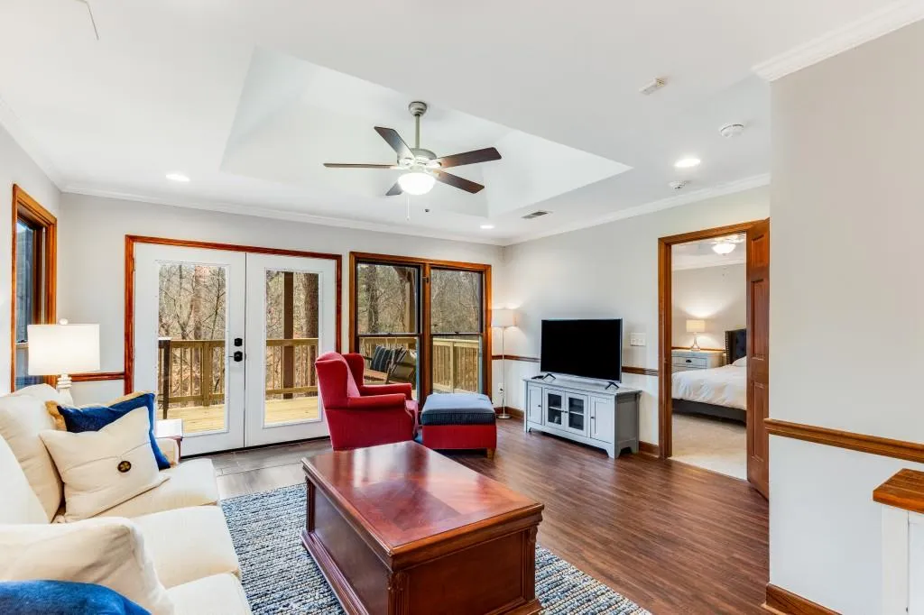 8271 Ison Road, Sandy Springs, Georgia 30350, 3 Bedrooms Bedrooms, ,3 BathroomsBathrooms,Residential,Sold,8271 Ison Road,7179688