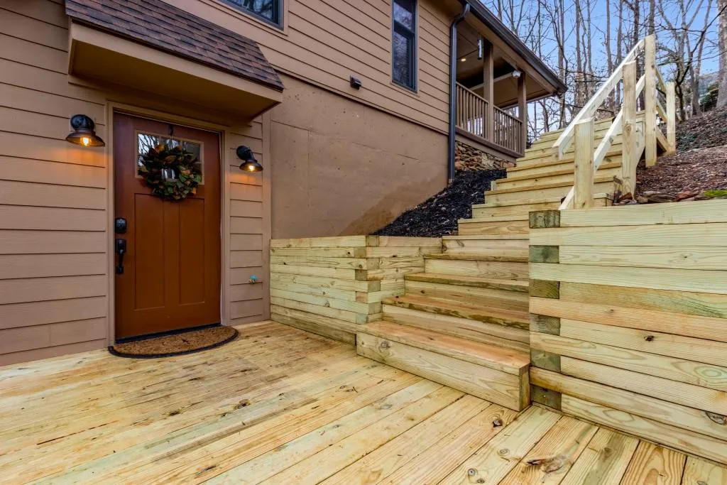 8271 Ison Road, Sandy Springs, Georgia 30350, 3 Bedrooms Bedrooms, ,3 BathroomsBathrooms,Residential,Sold,8271 Ison Road,7179688