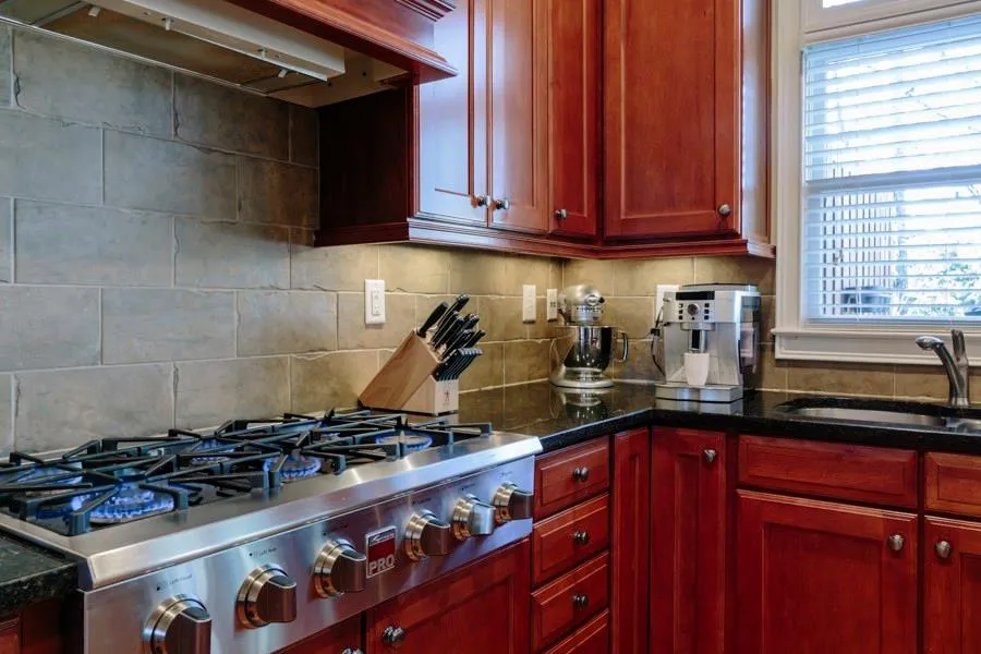 330 Mystic Ridge Lane, Atlanta, Georgia 30342, 4 Bedrooms Bedrooms, ,3 BathroomsBathrooms,Residential,Sold,330 Mystic Ridge Lane,5641913