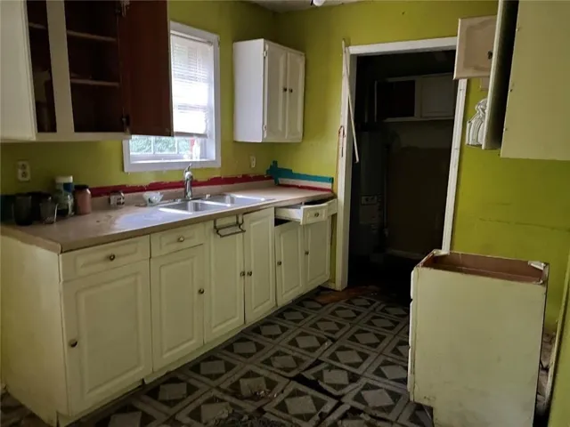1170