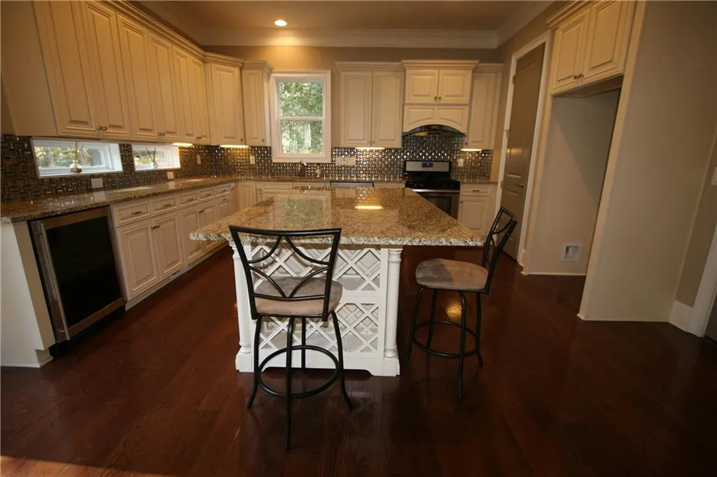 5055 Spalding Drive, Sandy Springs, Georgia 30350, 4 Bedrooms Bedrooms, ,2 BathroomsBathrooms,Residential,Sold,5055 Spalding Drive,5774145