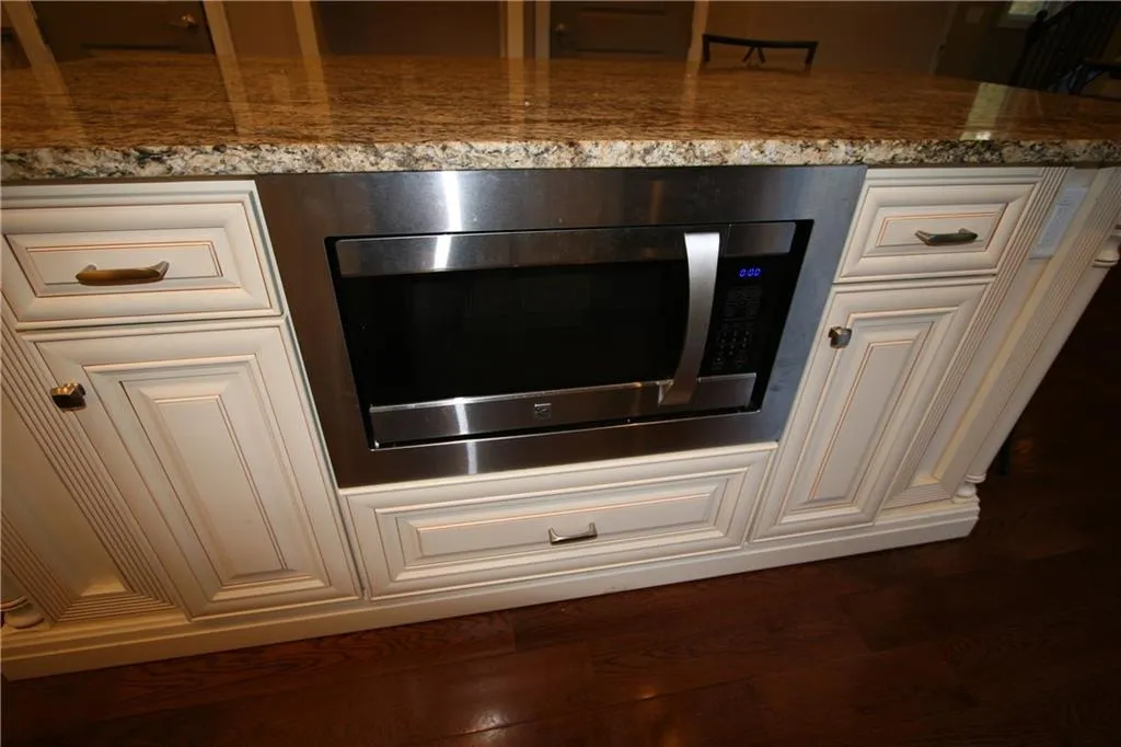 5055 Spalding Drive, Sandy Springs, Georgia 30350, 4 Bedrooms Bedrooms, ,2 BathroomsBathrooms,Residential,Sold,5055 Spalding Drive,5774145