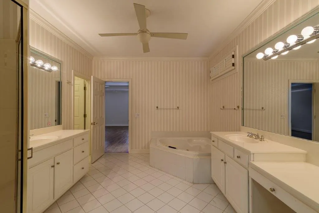 610 Saddleview Court, Atlanta, Georgia 30350, 5 Bedrooms Bedrooms, ,4 BathroomsBathrooms,Residential,Sold,610 Saddleview Court,6989088