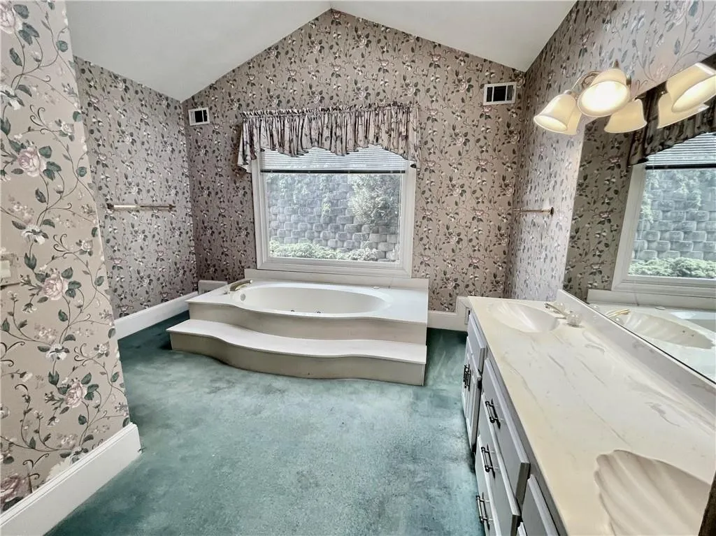 1835 Brandon Hall Drive, Sandy Springs, Georgia 30350, 6 Bedrooms Bedrooms, ,4 BathroomsBathrooms,Residential,Sold,1835 Brandon Hall Drive,7365212