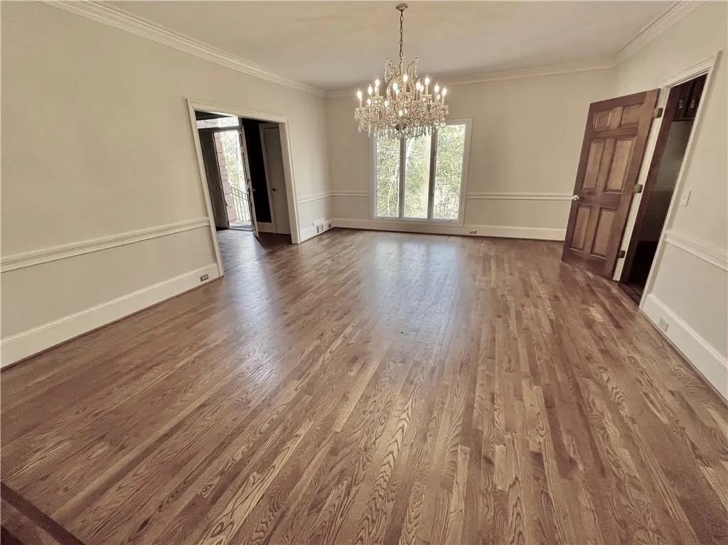 1835 Brandon Hall Drive, Sandy Springs, Georgia 30350, 6 Bedrooms Bedrooms, ,4 BathroomsBathrooms,Residential,Sold,1835 Brandon Hall Drive,7365212