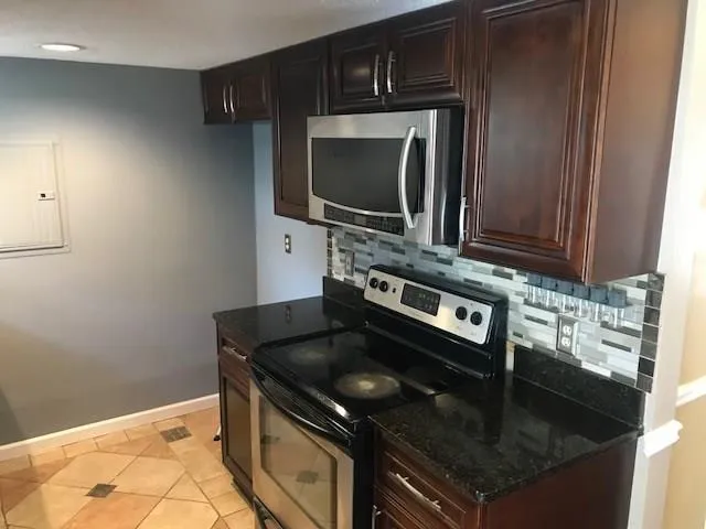 6900 Roswell Road Unit B6, Atlanta, Georgia 30328, 2 Bedrooms Bedrooms, ,2 BathroomsBathrooms,Residential,Sold,6900 Roswell Road Unit B6,6042688