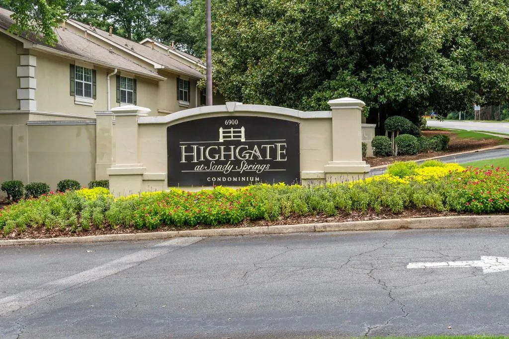 6900 Roswell Road Unit A-1, Atlanta, Georgia 30328, 2 Bedrooms Bedrooms, ,2 BathroomsBathrooms,Residential,Sold,6900 Roswell Road Unit A-1,7469125