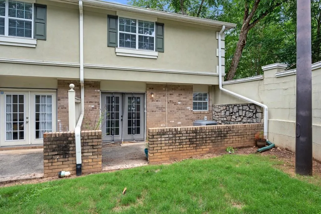 6900 Roswell Road Unit A-1, Atlanta, Georgia 30328, 2 Bedrooms Bedrooms, ,2 BathroomsBathrooms,Residential,Sold,6900 Roswell Road Unit A-1,7469125