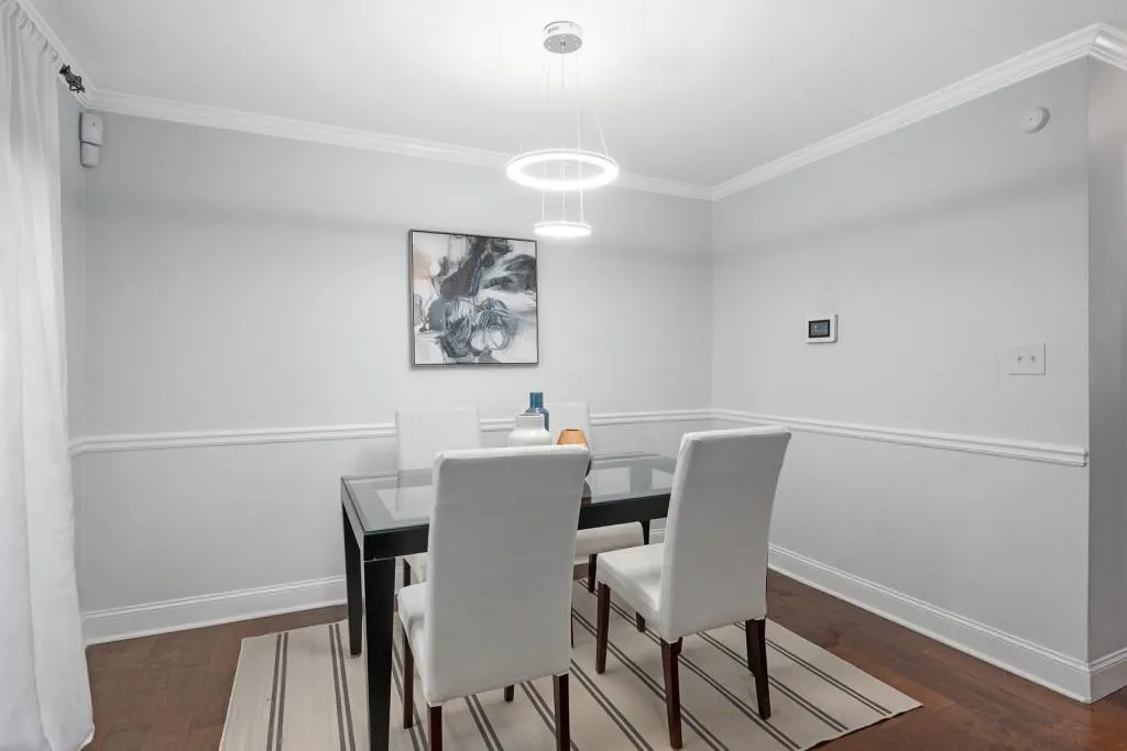 6900 Roswell Road Unit A-1, Atlanta, Georgia 30328, 2 Bedrooms Bedrooms, ,2 BathroomsBathrooms,Residential,Sold,6900 Roswell Road Unit A-1,7469125