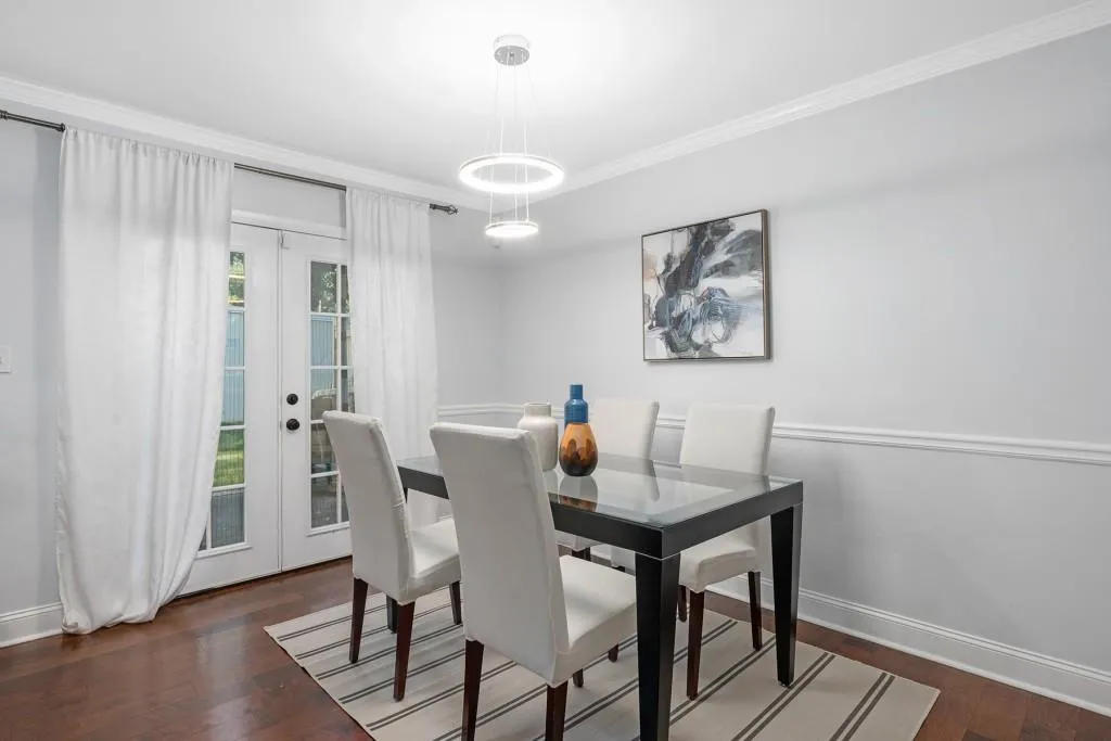 6900 Roswell Road Unit A-1, Atlanta, Georgia 30328, 2 Bedrooms Bedrooms, ,2 BathroomsBathrooms,Residential,Sold,6900 Roswell Road Unit A-1,7469125